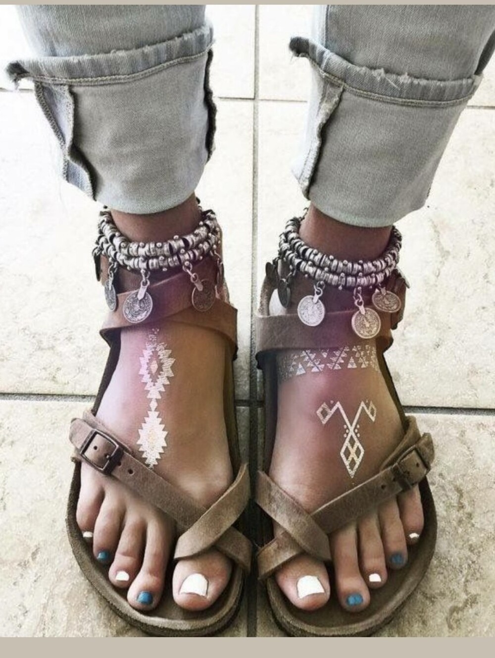 EUC Birkenstock Yara Sandals